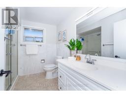 42 Faye Drive, Toronto, ON M2J3S6 Photo 18