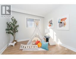 42 Faye Drive, Toronto, ON M2J3S6 Photo 24