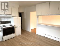 Living room - 64 Purdon Drive, Toronto, ON M3H4X1 Photo 14