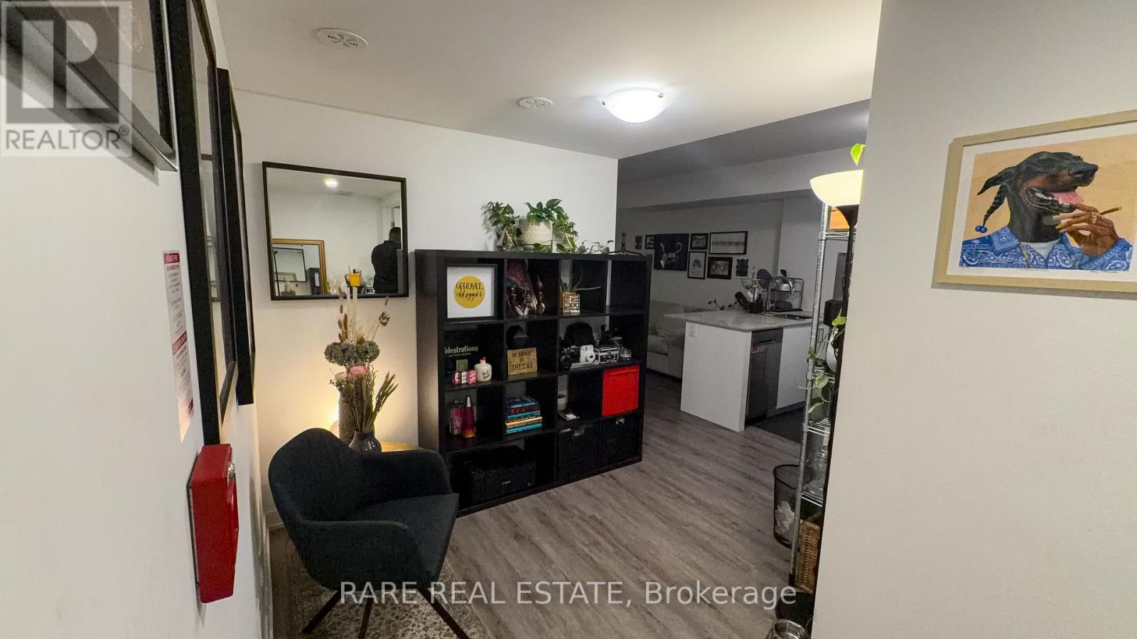 10 Marquette Avenue — photo 10