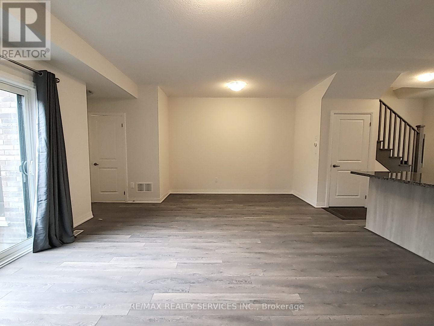 225 Coronation Road, Whitby, ON photo 10
