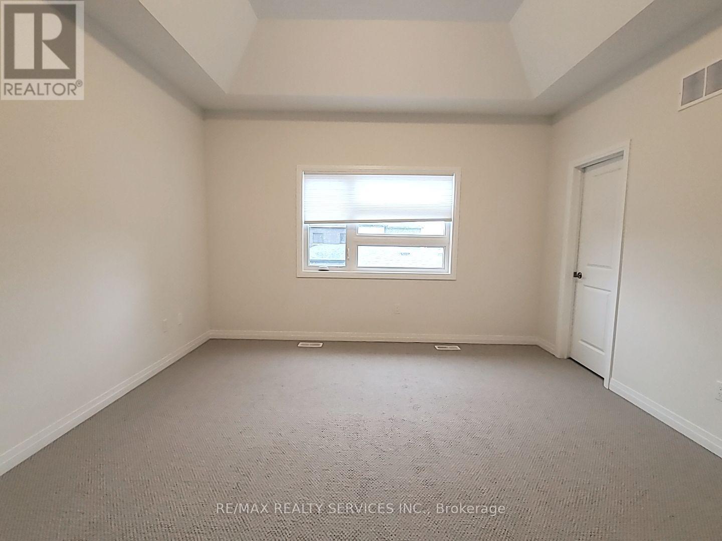 225 Coronation Road, Whitby, ON photo 16