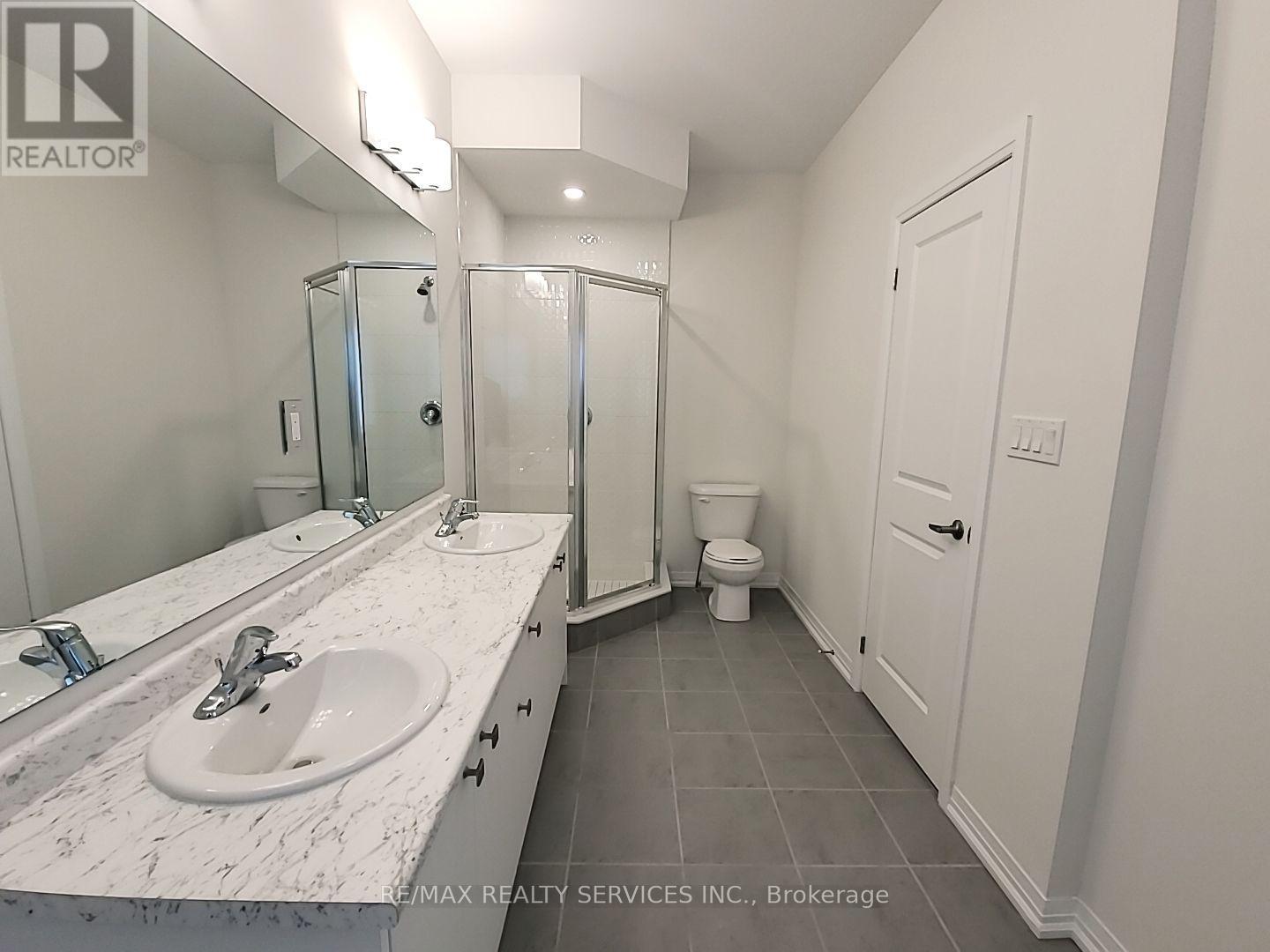 225 Coronation Road, Whitby, ON photo 19