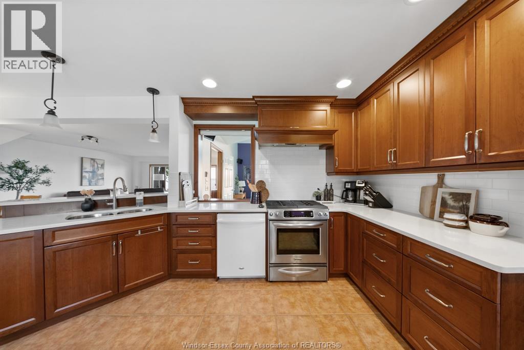 621 Ross Beach ROAD - Image 18