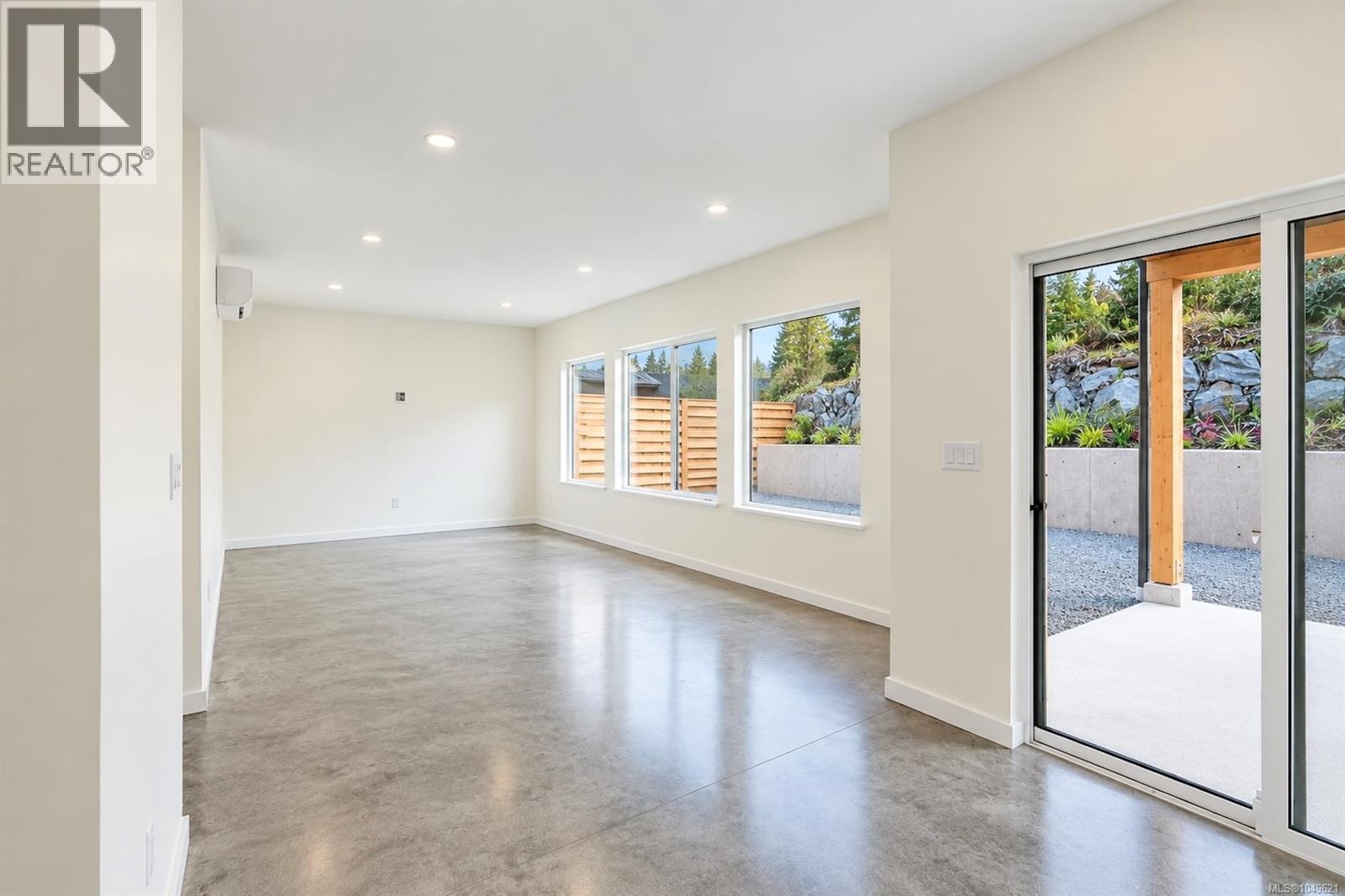 535 Gibson St - 28