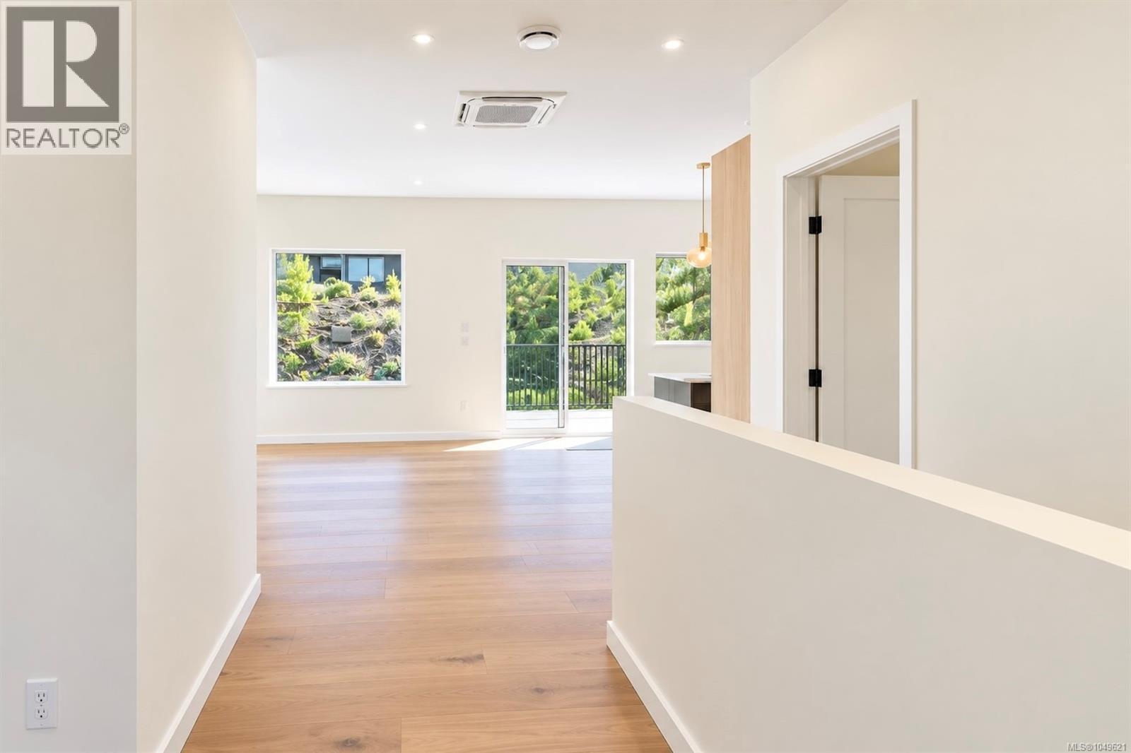 535 Gibson St - 22