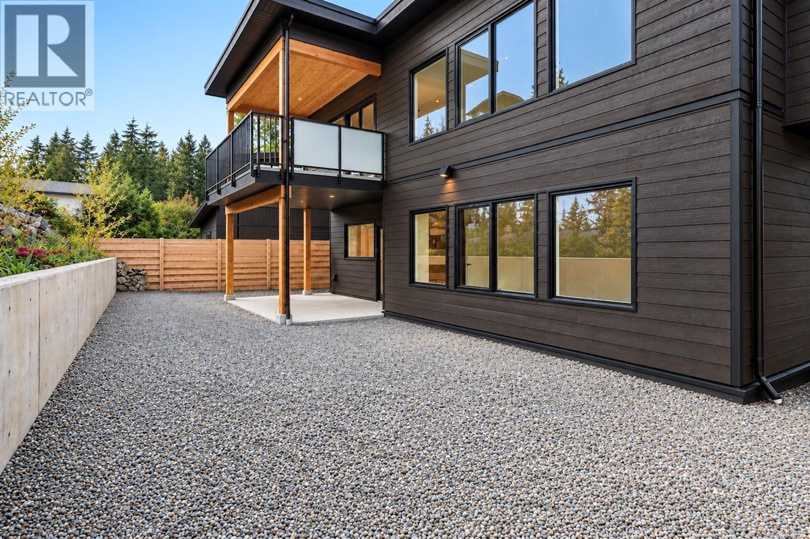 535 Gibson St, Tofino - Image 1