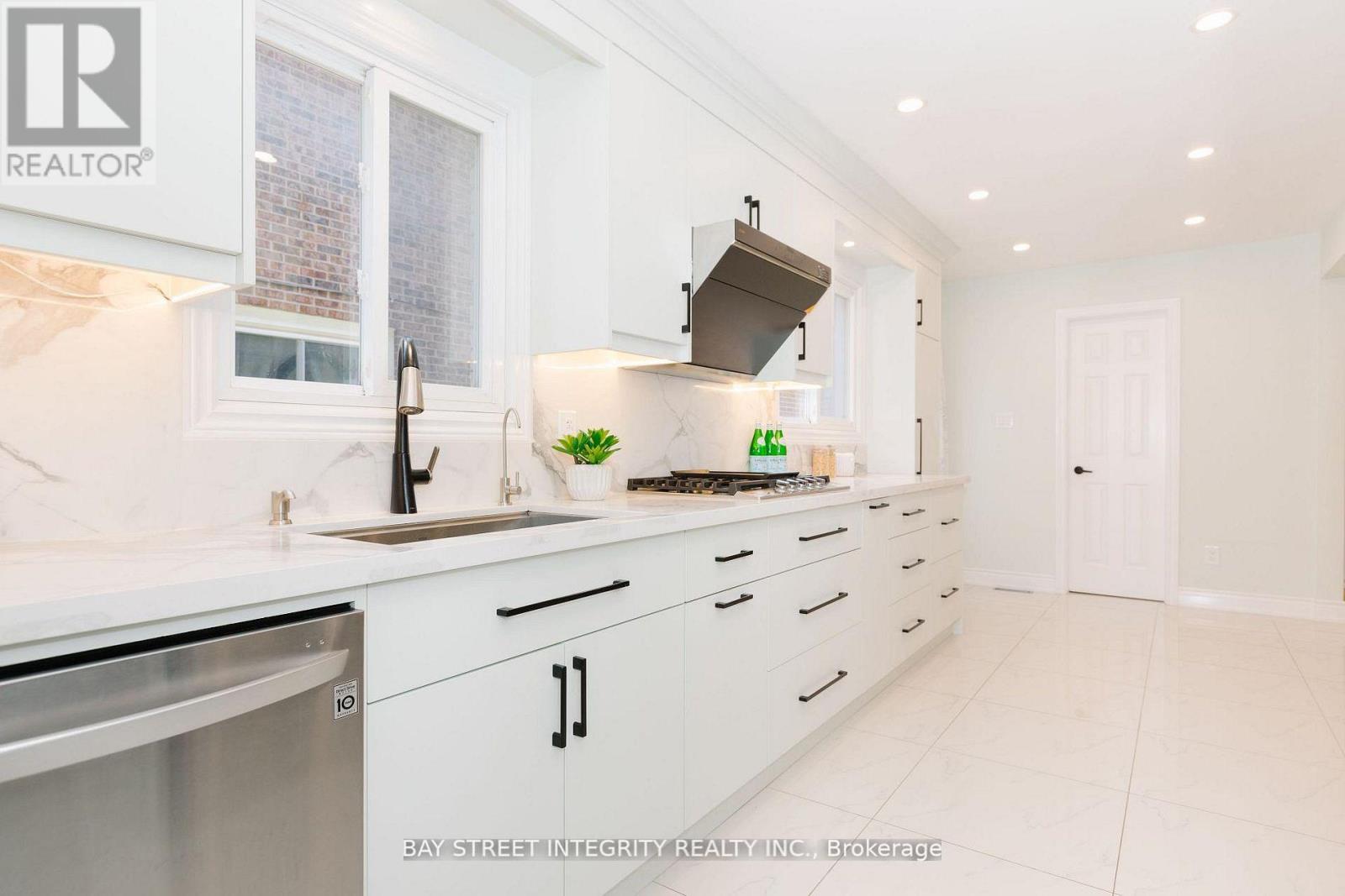 12 Charnwood Place — photo 10