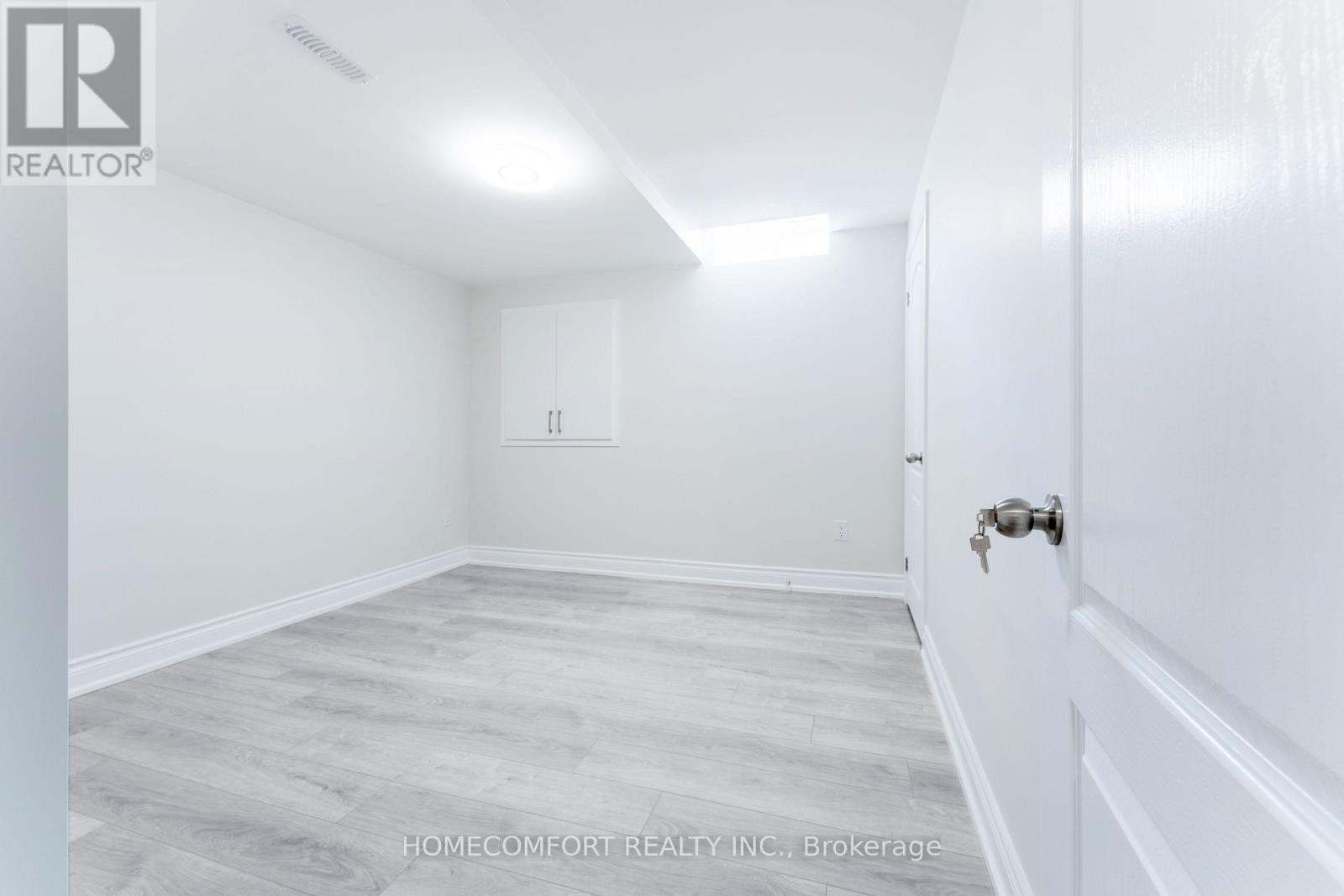 369 Tower Hill Road — photo 14