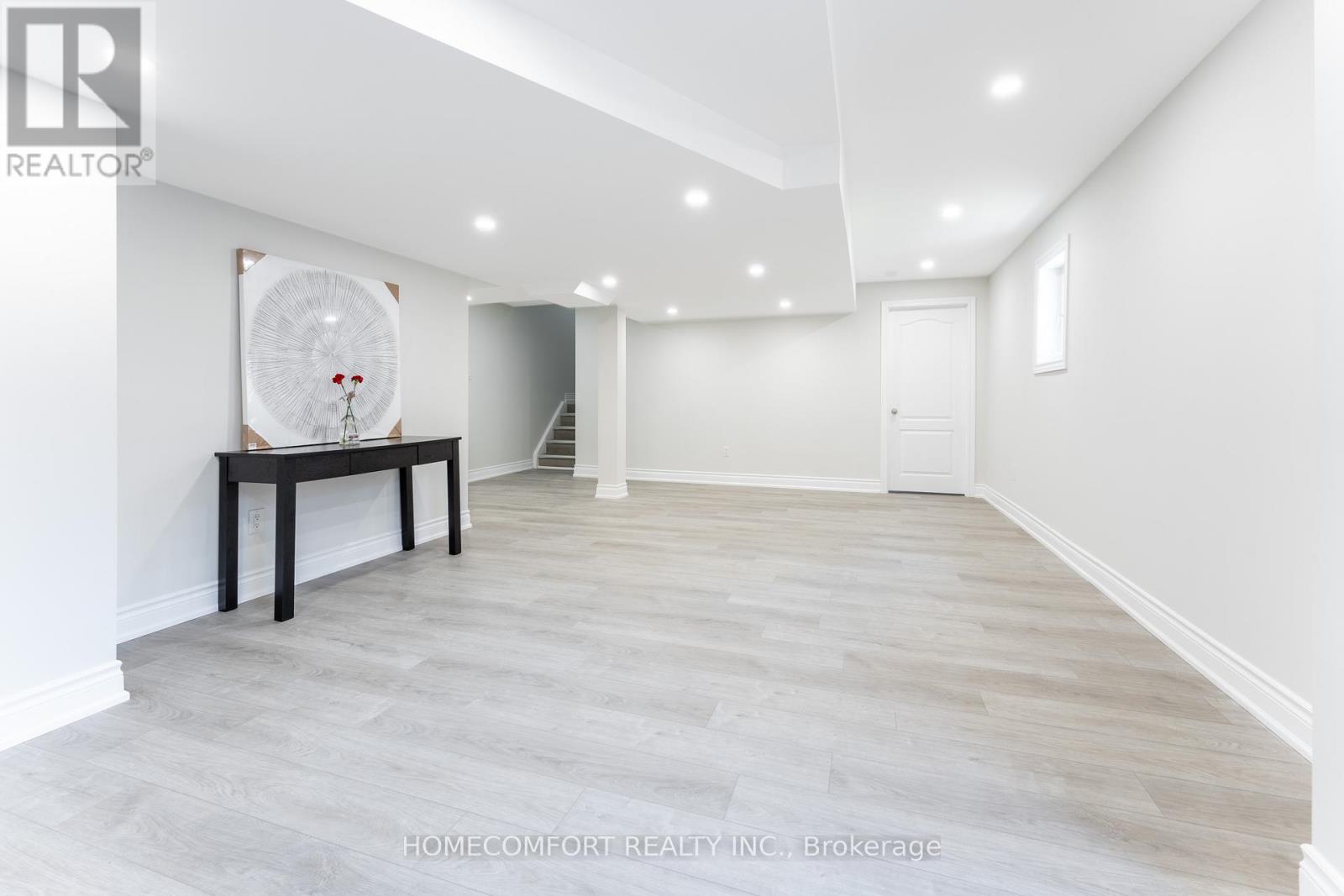 369 Tower Hill Road — photo 8
