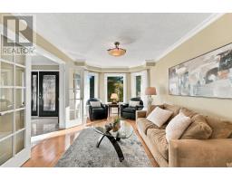 Family room - 408 Mccaffrey Road, Newmarket, ON L3X1T5 Photo 7