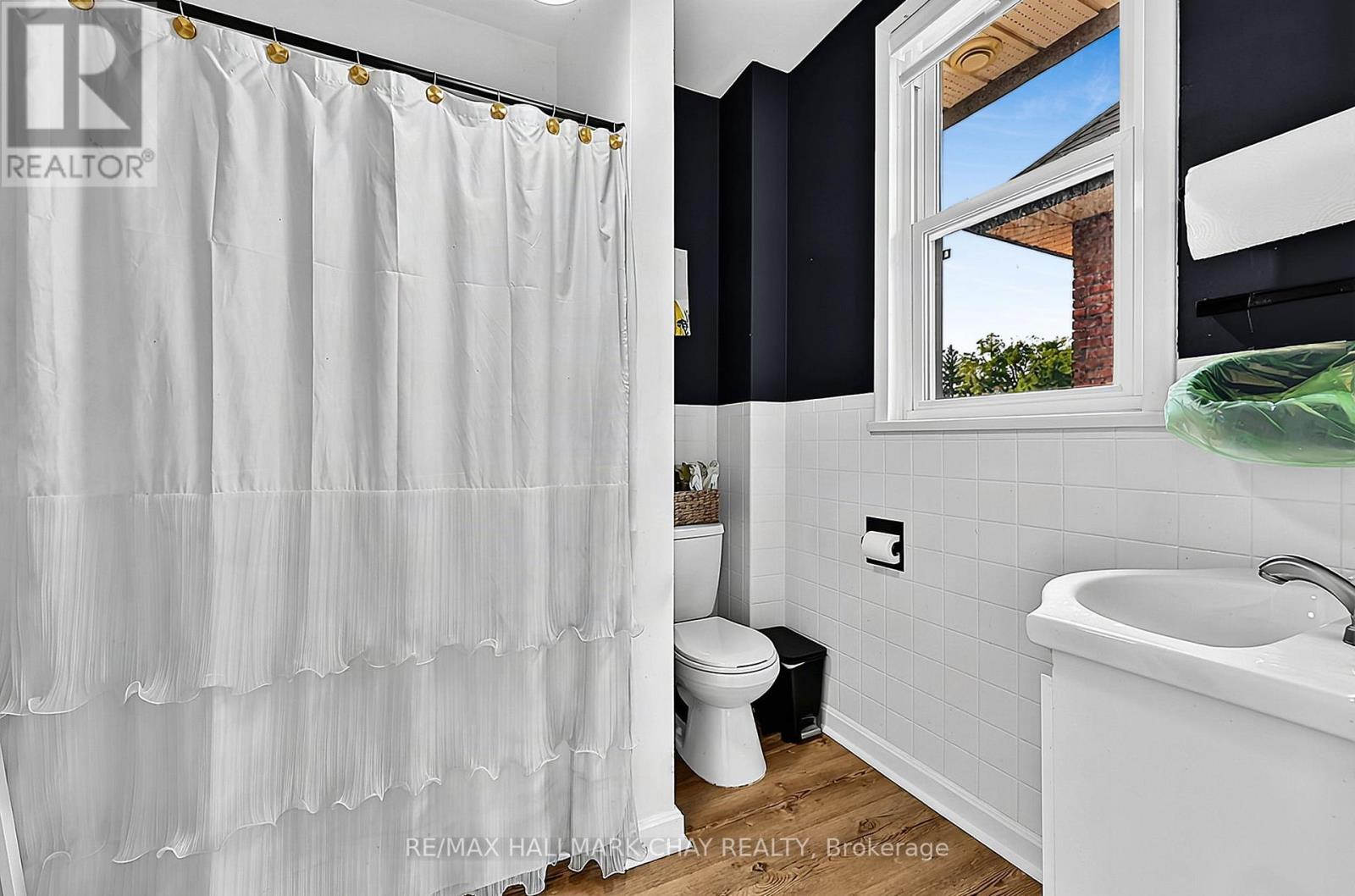 43 BROCK STREET - 25