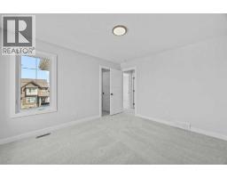 4pc Bathroom - 35 Creekside Rise Sw, Calgary, AB T3X5V9 Photo 7
