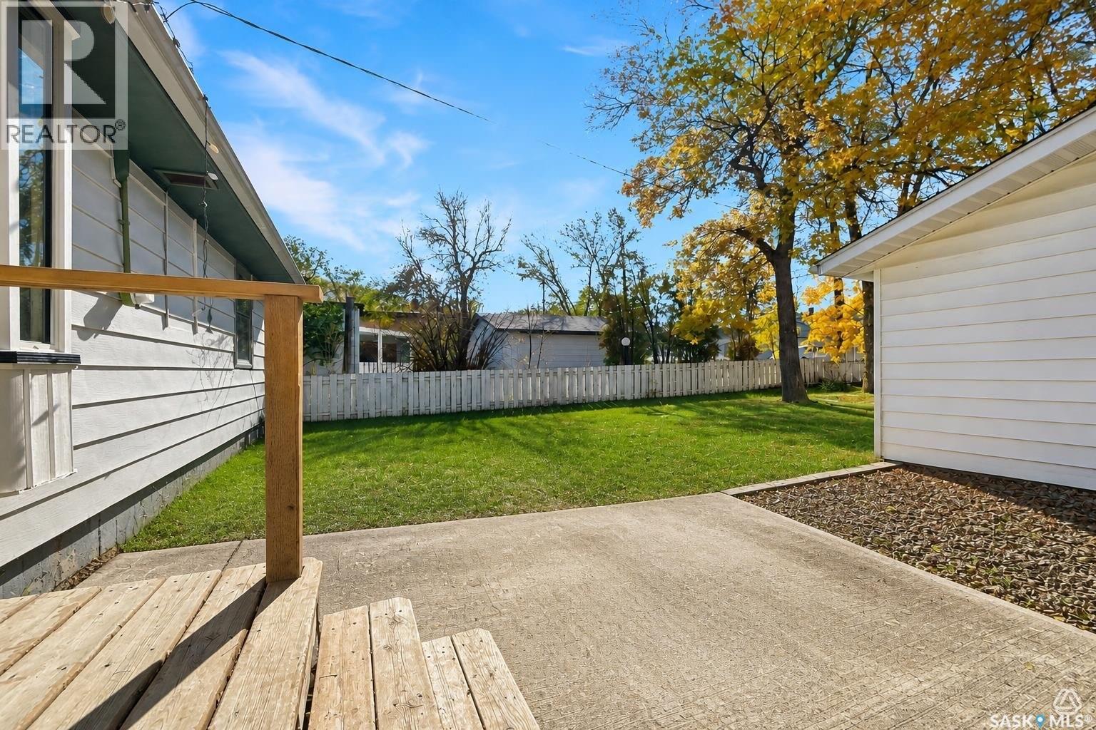 660 3rd AVENUE NE, Swift Current — photo 16