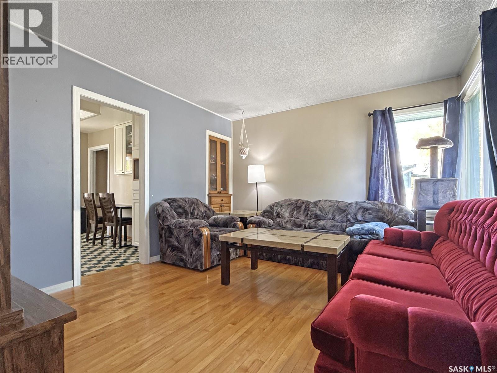 660 3rd AVENUE NE, Swift Current — photo 3
