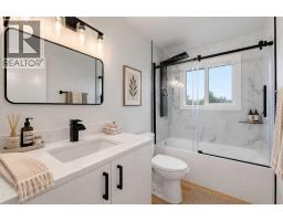 724 55 Street SE - photo 18