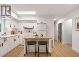 724 55 Street SE - photo 10