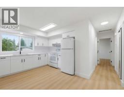 724 55 Street SE - photo 14