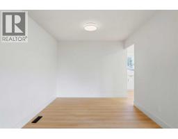 724 55 Street SE - photo 7