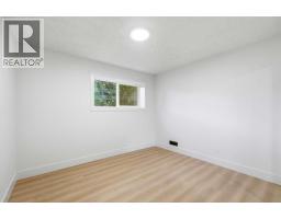 724 55 Street SE - photo 30