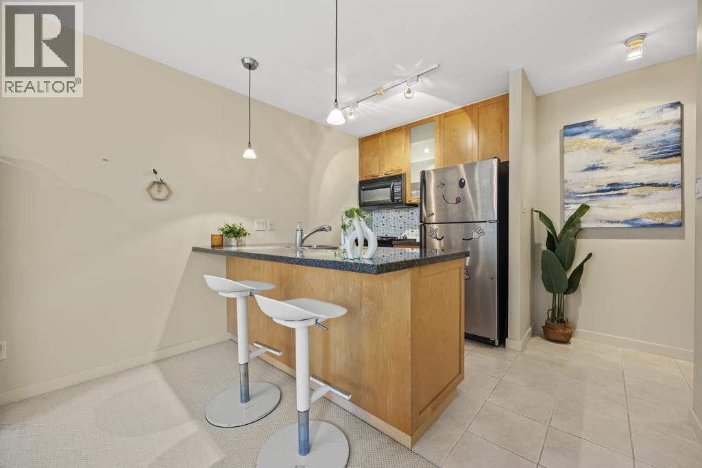 408 989 RICHARDS STREET, Vancouver - Image 1