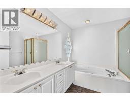 2917 Signal Hill Heights SW - photo 12