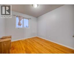 81 Prestwick Avenue SE - photo 24