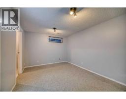 81 Prestwick Avenue SE - photo 31