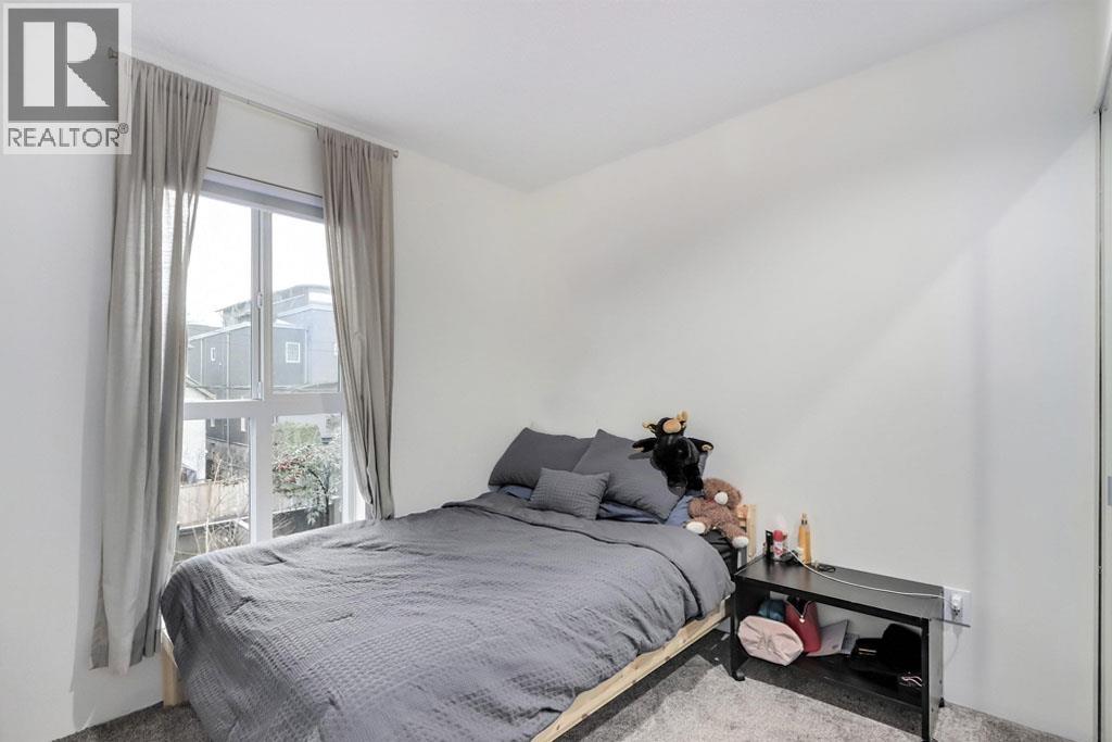 207 1450 LABURNUM STREET, Vancouver - Image 1