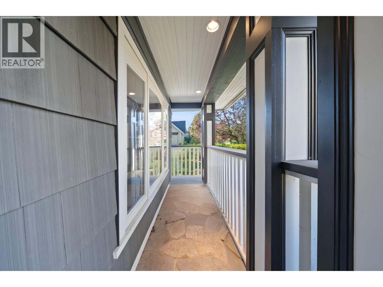 2896 W 38TH AVENUE, Vancouver - Image 1
