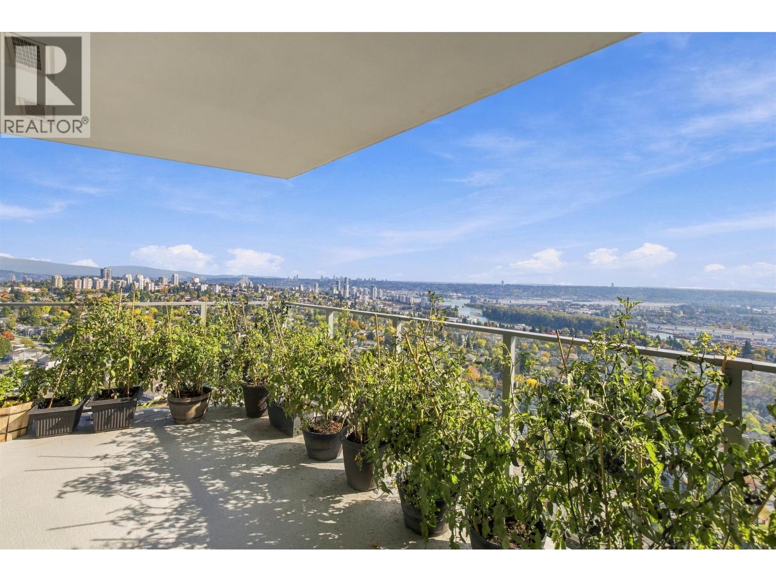 Photo of 2401 7769 PARK CRESCENT 26