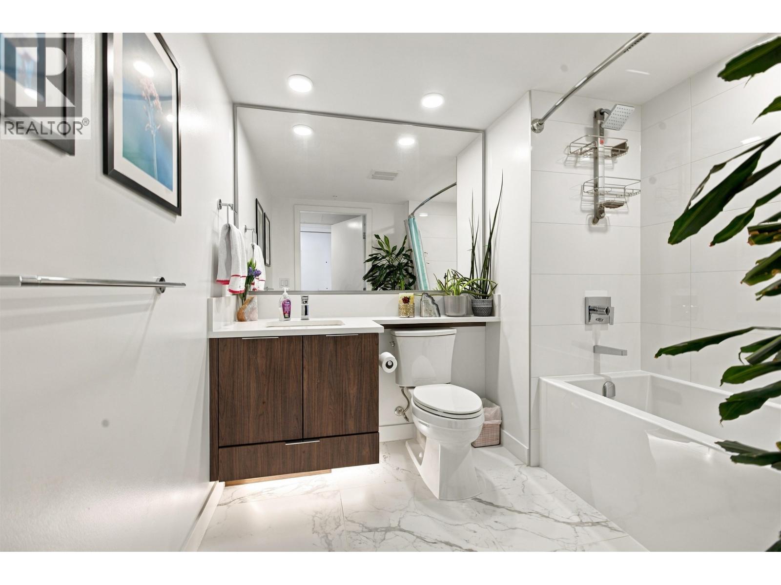 Photo of 2401 7769 PARK CRESCENT 19
