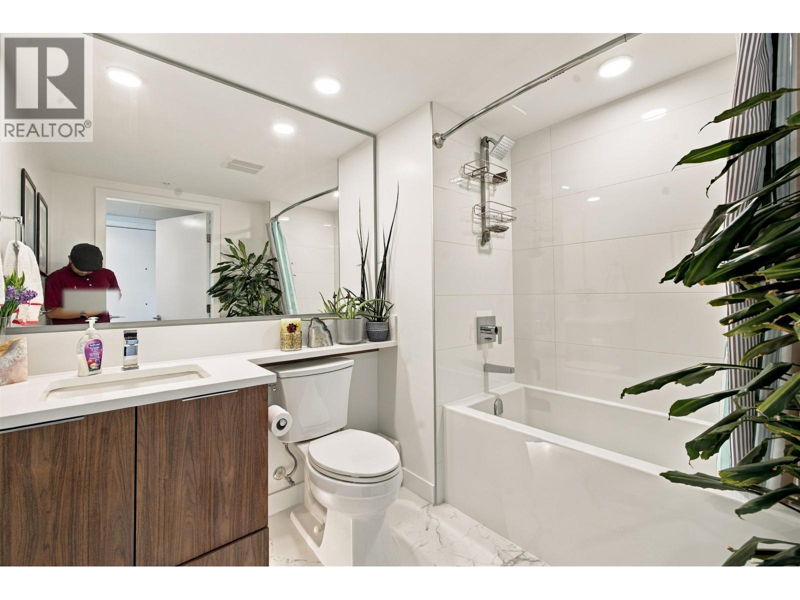 Photo of 2401 7769 PARK CRESCENT 20