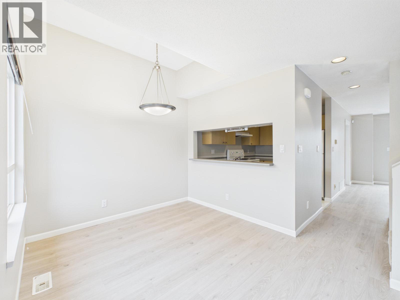 Photo of 37 5900 MUIR DRIVE 8