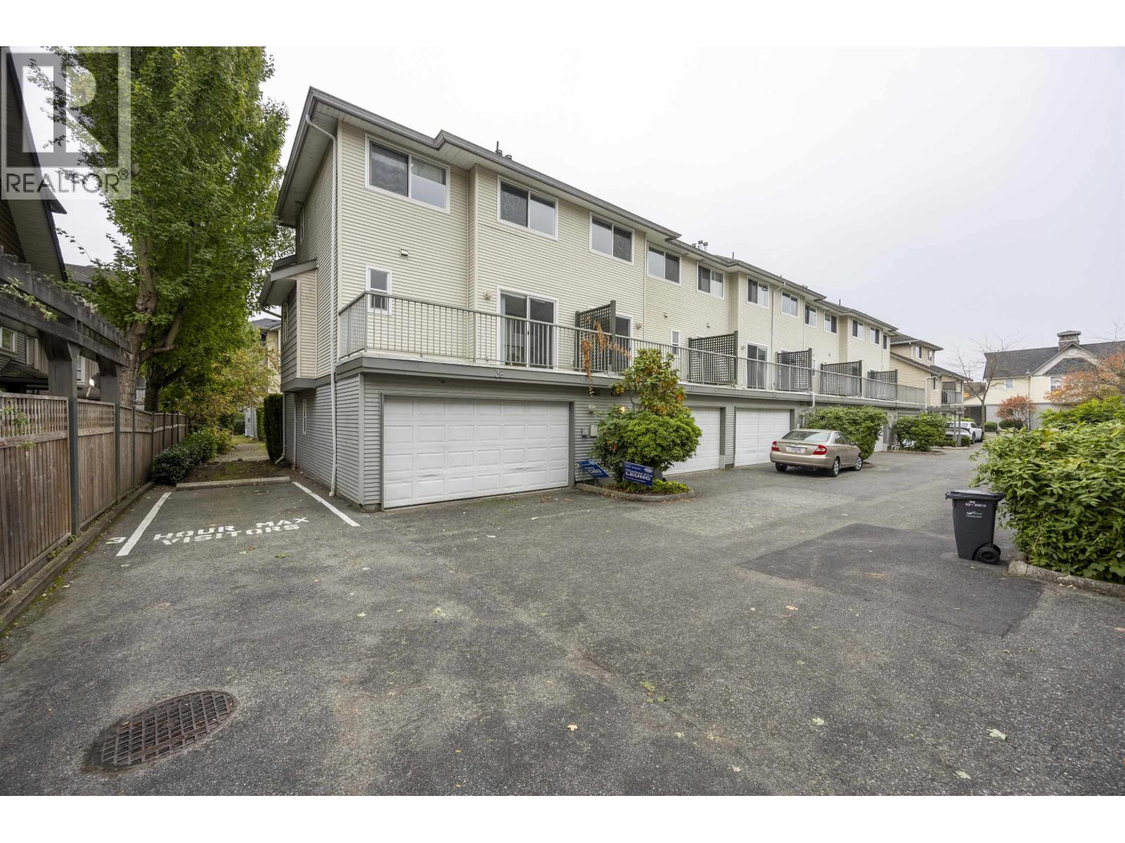 Photo of 37 5900 MUIR DRIVE 31