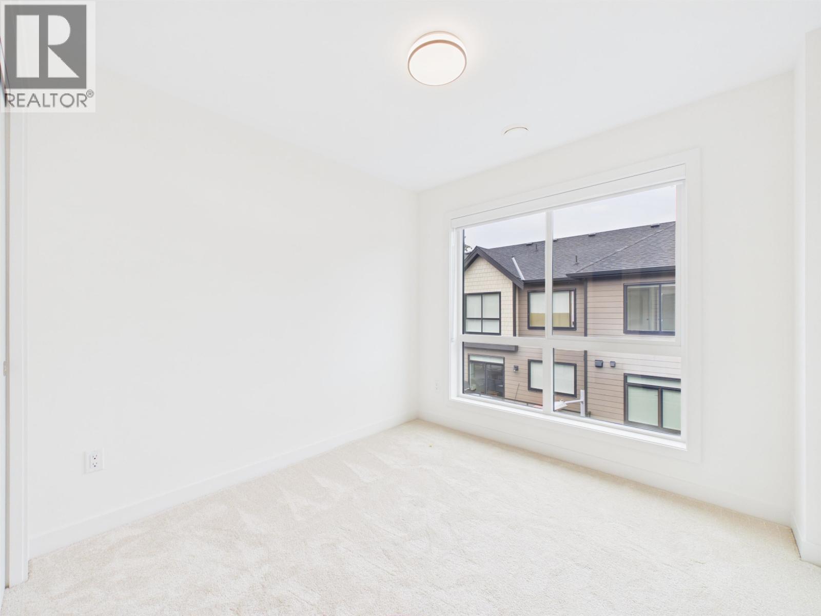 Photo of 30 4337 BOUNDARY ROAD 28