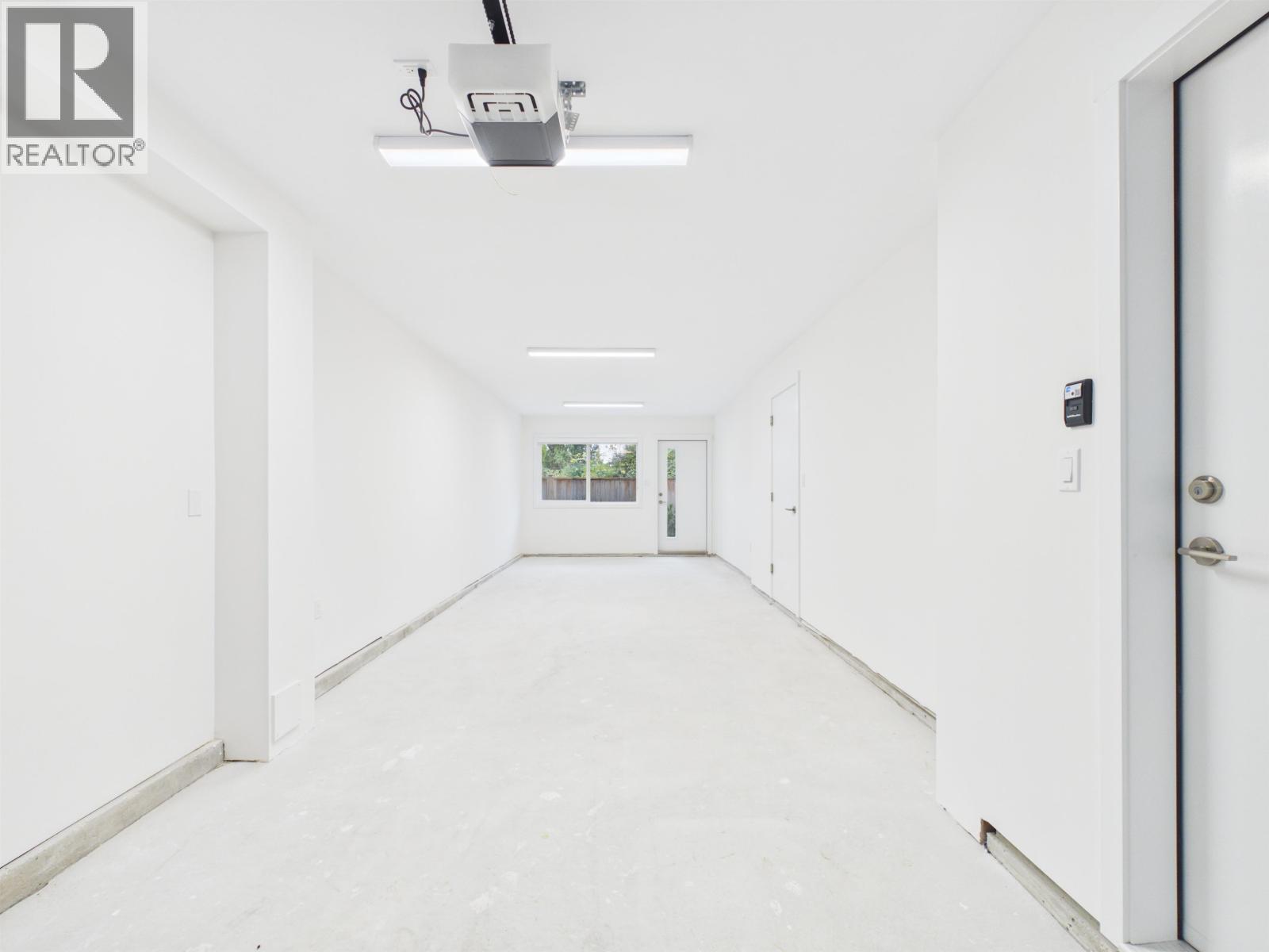 Photo of 16 4337 BOUNDARY ROAD 14