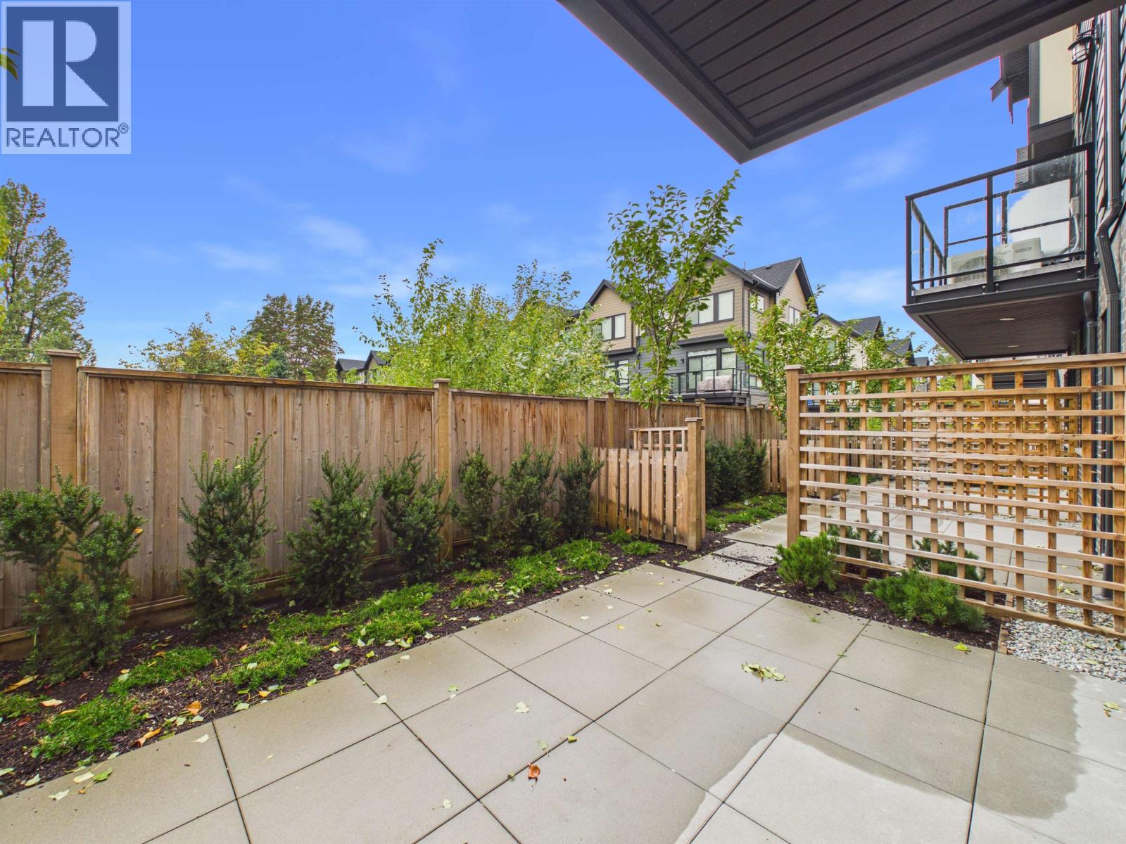 Photo of 16 4337 BOUNDARY ROAD 11