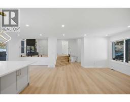 460 Queensland Place SE - photo 17