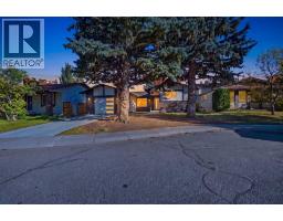 460 Queensland Place SE - photo 1