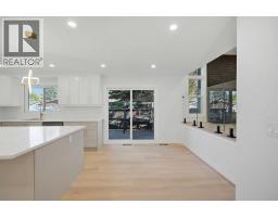 460 Queensland Place SE - photo 22