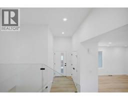 460 Queensland Place SE - photo 14
