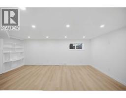 460 Queensland Place SE - photo 32