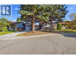 460 Queensland Place SE - photo 2
