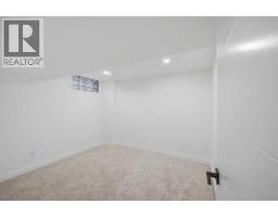 460 Queensland Place SE - photo 41