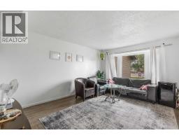 4pc Bathroom - 109 Falshire Terrace Ne, Calgary, AB T2G5K9 Photo 8
