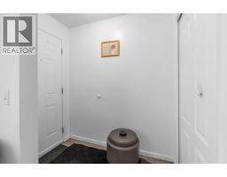 Bedroom - 109 Falshire Terrace Ne, Calgary, AB T2G5K9 Photo 6
