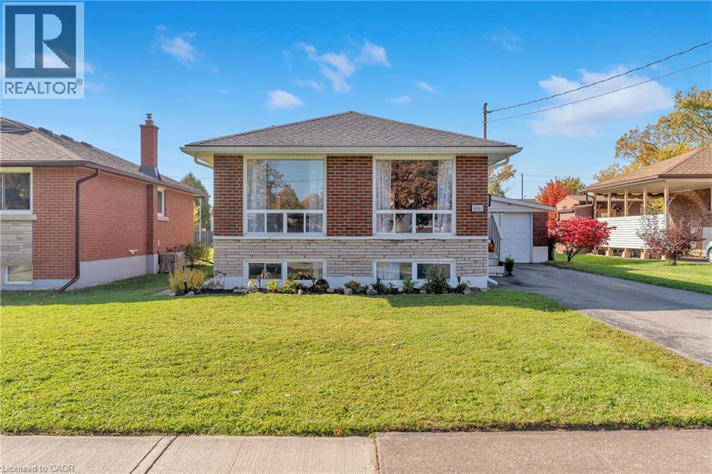 6861 HAGAR Avenue, Niagara Falls