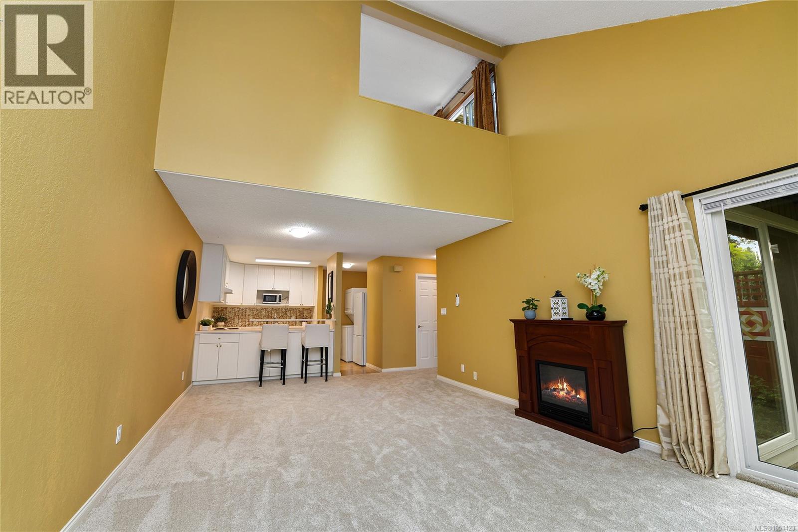 2310 Fernwood Rd, Victoria - Image 1