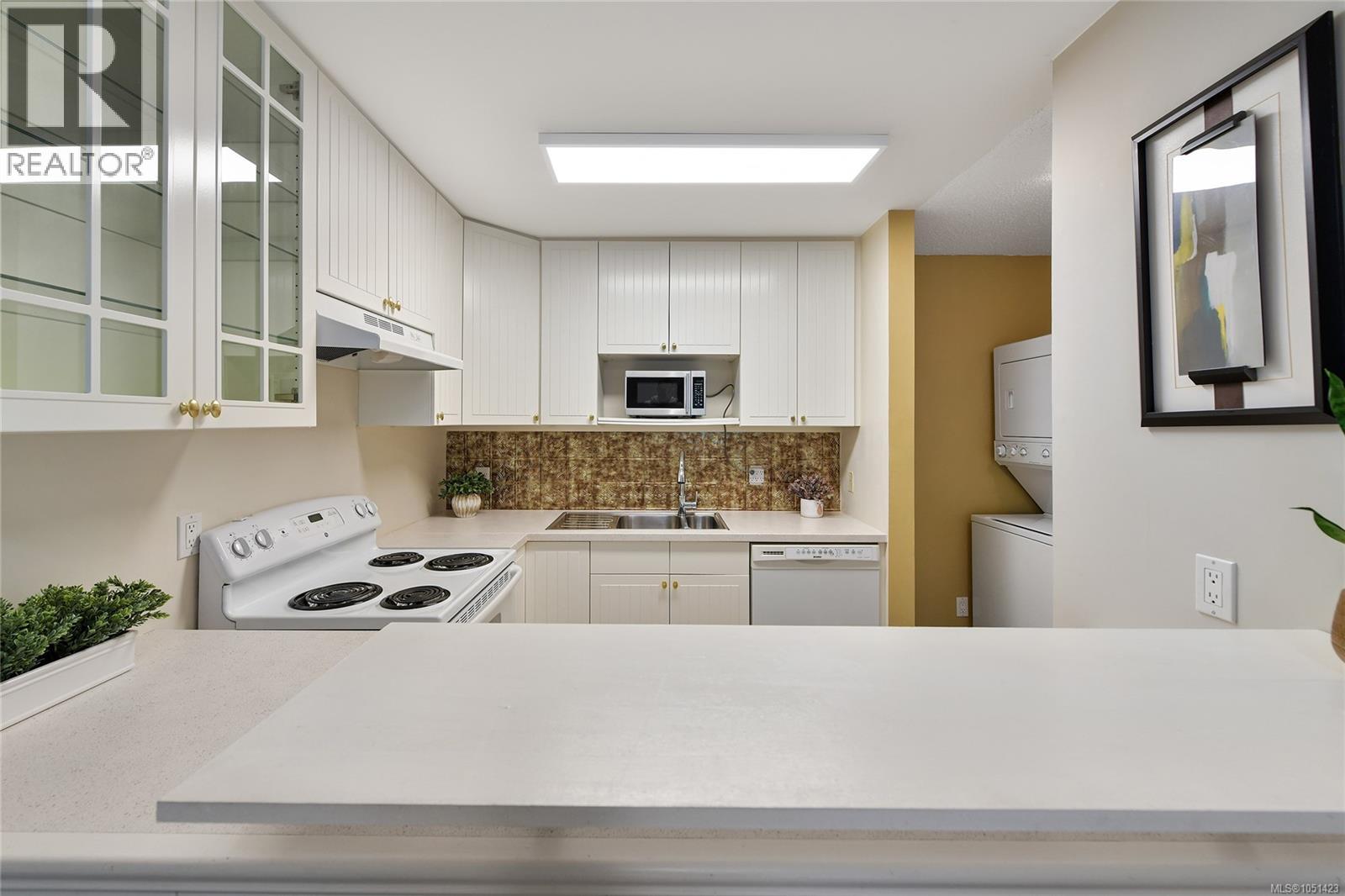 2310 Fernwood Rd - 15